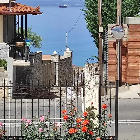 Garden&Sea Studio Kalamata Exterior photo